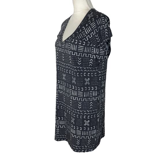 Title Nine Mudcloth Print Hiolani T-Shirt Dress Black Pockets Size Small - Picture 4 of 6